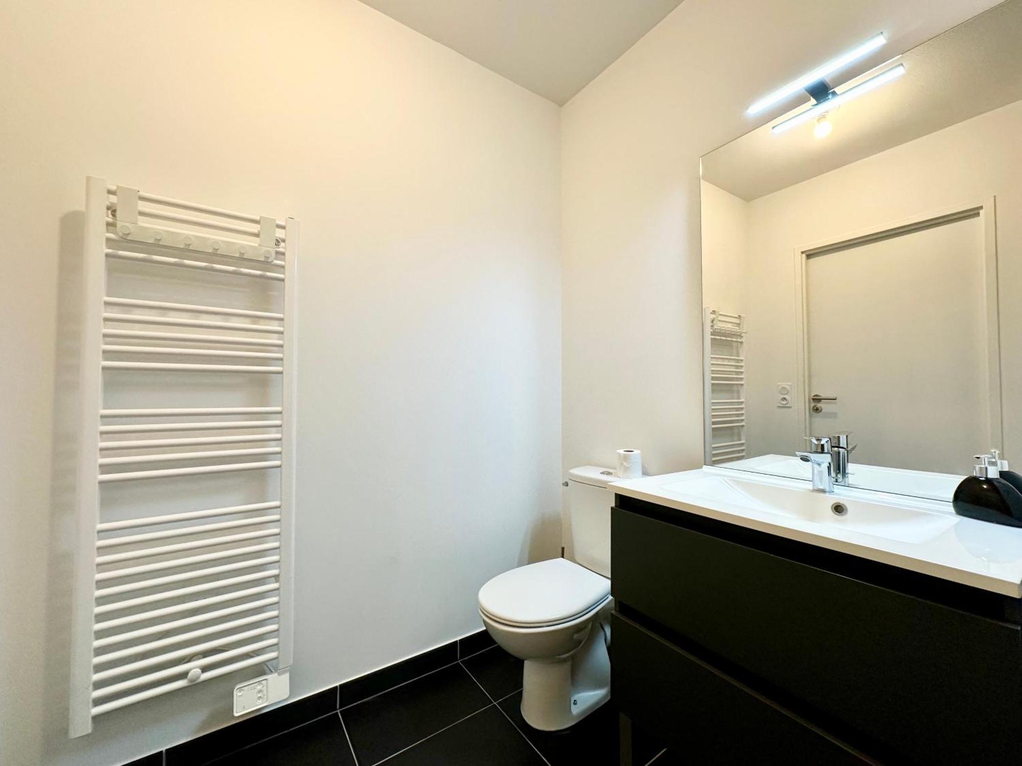 L'Emeraude - Proche Hopital - Parking - Clim - Fibre - Terrasse Mont-de-Marsan Ngoại thất bức ảnh